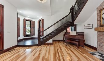 105 E 4th St, Augusta, KY 41002