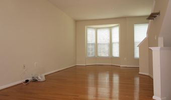 5818 COWLING Ct, Alexandria, VA 22304