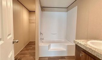 232 S Oak St, Austin, IN 47102