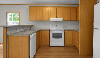 509 Pooshee Plantation Way, Bonneau, SC 29431