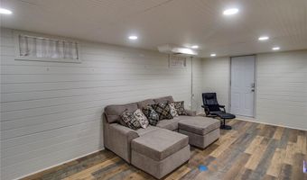 2430 Maxey St, Alton, IL 62002