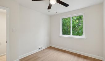 141 LYNHAVEN Dr, Alexandria, VA 22305