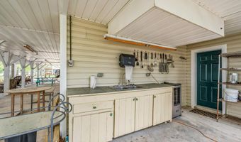 2094 Pumpkin Creek Rd, Brooksville, MS 39739