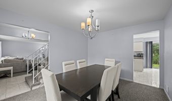 815 E Hintz Rd, Arlington Heights, IL 60004