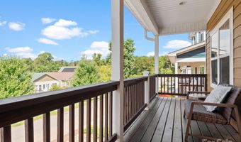 18 Greenwood Fields Dr, Asheville, NC 28804