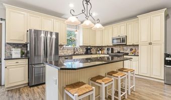 725 Province Line Rd, Allentown, NJ 08501