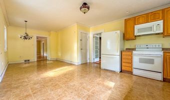 14 Brook St, Ayer, MA 01432