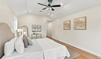 50 Planet Ave, East Providence, RI 02915