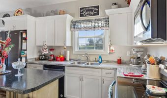 73 Pleasant View Dr, Albany, KY 42602