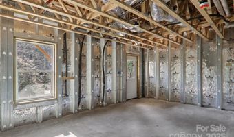 12 Escondido Dr, Asheville, NC 28806