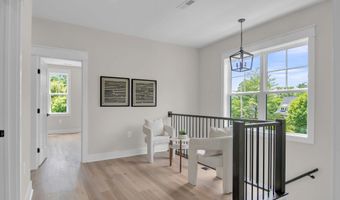 5617 23RD St N, Arlington, VA 22205