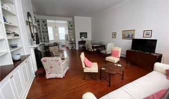 167 Coggeshall Ave A, Newport, RI 02840