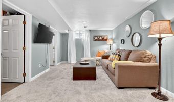 1834 S Dahlia St, Denver, CO 80222