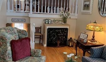 11 College Hill Rd 5A, Warwick, RI 02886
