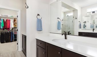 144 COWBIRD St, Lake Frederick, VA 22630