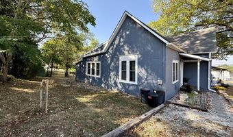 305 E Webster Ave, Ava, MO 65608