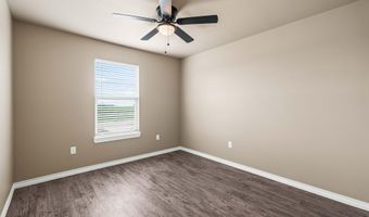 711 15th St, Abernathy, TX 79311