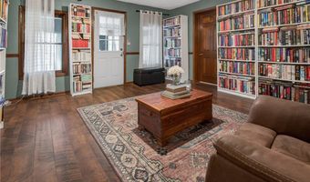 1031 Park Ave, Amherst, OH 44001