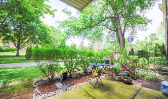 1206 S New Wilke Rd 108, Arlington Heights, IL 60005
