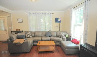 124 Palm St, Bangor, ME 04401