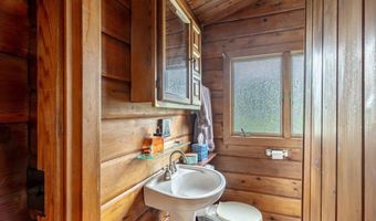28 Hilltop Rd, Alburgh, VT 05440