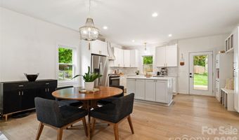 1900 Arnold Dr, Charlotte, NC 28205