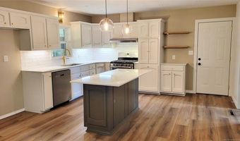 1811 S Broadway Blvd, Ada, OK 74820