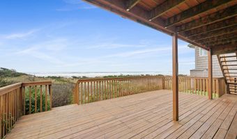 229 S PACIFIC St, Rockaway Beach, OR 97136