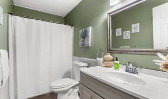 10601 W River Vue, Biloxi, MS 39532