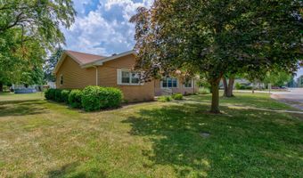 606 Dogwood Dr, Arcola, IL 61910