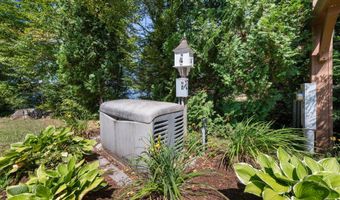 275 Shore Dr N, Bridgewater, NH 03222