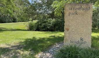 1130 Indian Hills Rd, Brookings, SD 57006