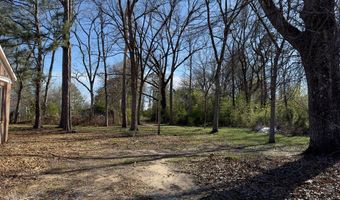 232 E Calhoun St, Bruce, MS 38915