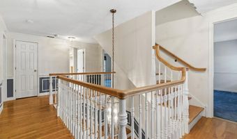 95 Hitching Post Ln, Bedford, NH 03110