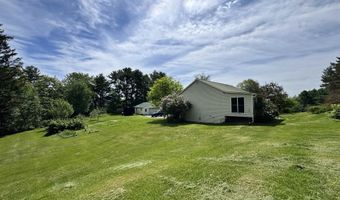 144 Lake Morey Rd, Bradford, VT 05033