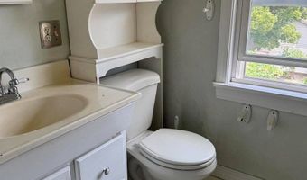 76 Vernon St, Bangor, ME 04401