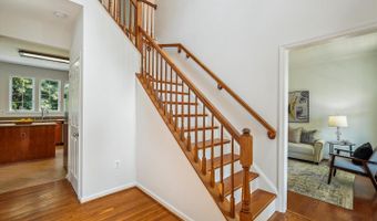 42924 MAPLEGROVE Ct, Ashburn, VA 20147