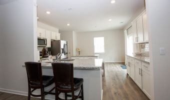 1179 Misty Creek Dr, Aberdeen, NC 28315