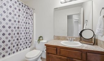 414 7th St, Benton City, WA 99320