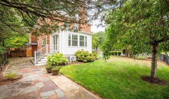 3200 2ND St S, Arlington, VA 22204