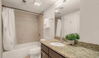 2201 2ND St NW 11, Washington, DC 20001