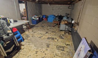 254 Center St, Auburn, IN 46706