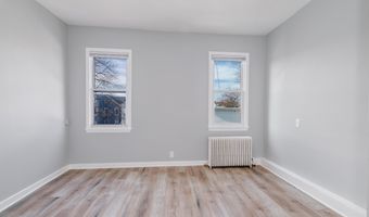 86 W 27TH St 4, Bayonne, NJ 07002
