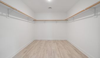 605 BAY Blvd, Bayville, NJ 08721