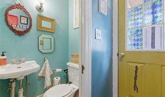 69 Roger Williams Ave, East Providence, RI 02916