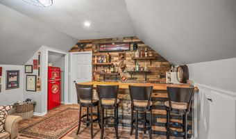 70 Dolphin Point Dr, Beaufort, SC 29907