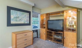 46 Foxberry Dr, Arden, NC 28704