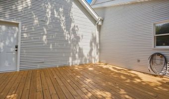 477 Redwood Forest Dr, Ballwin, MO 63021