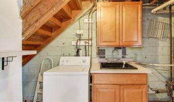 5864 EASTERN Ave NE, Washington, DC 20011