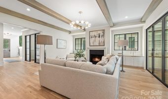4021 Ridgecrest Ave, Charlotte, NC 28211